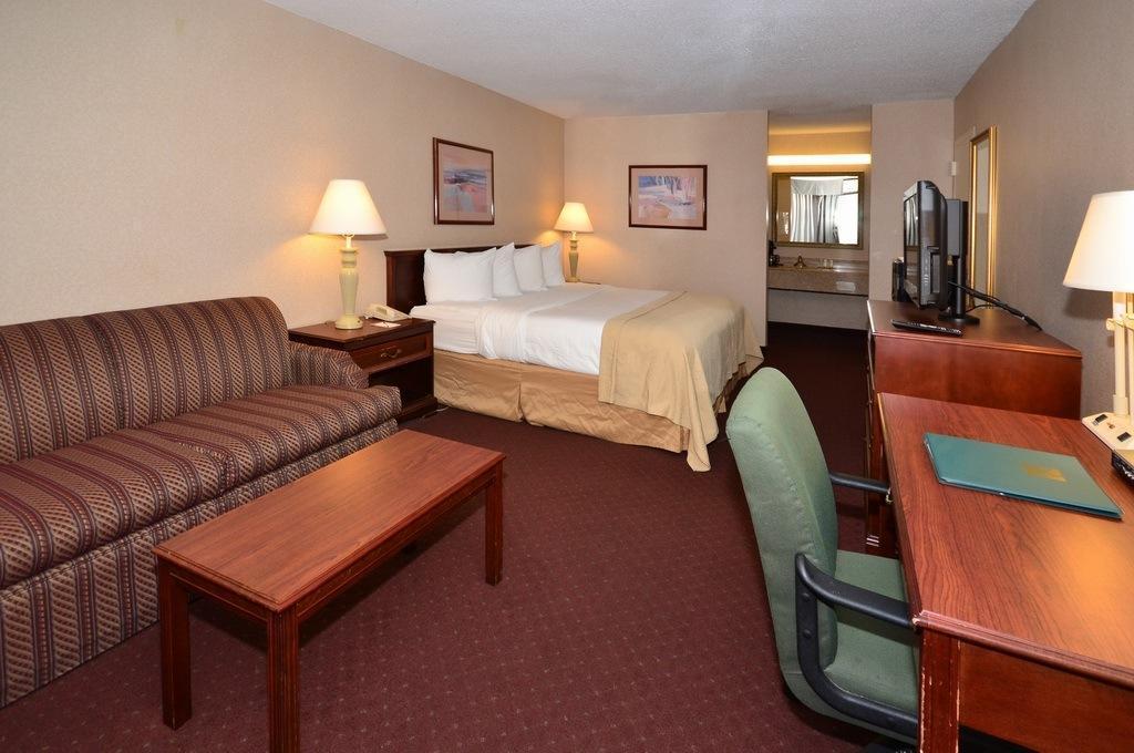 Quality Inn Exit 4 Clarksville Eksteriør billede