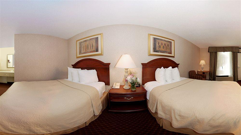 Quality Inn Exit 4 Clarksville Eksteriør billede