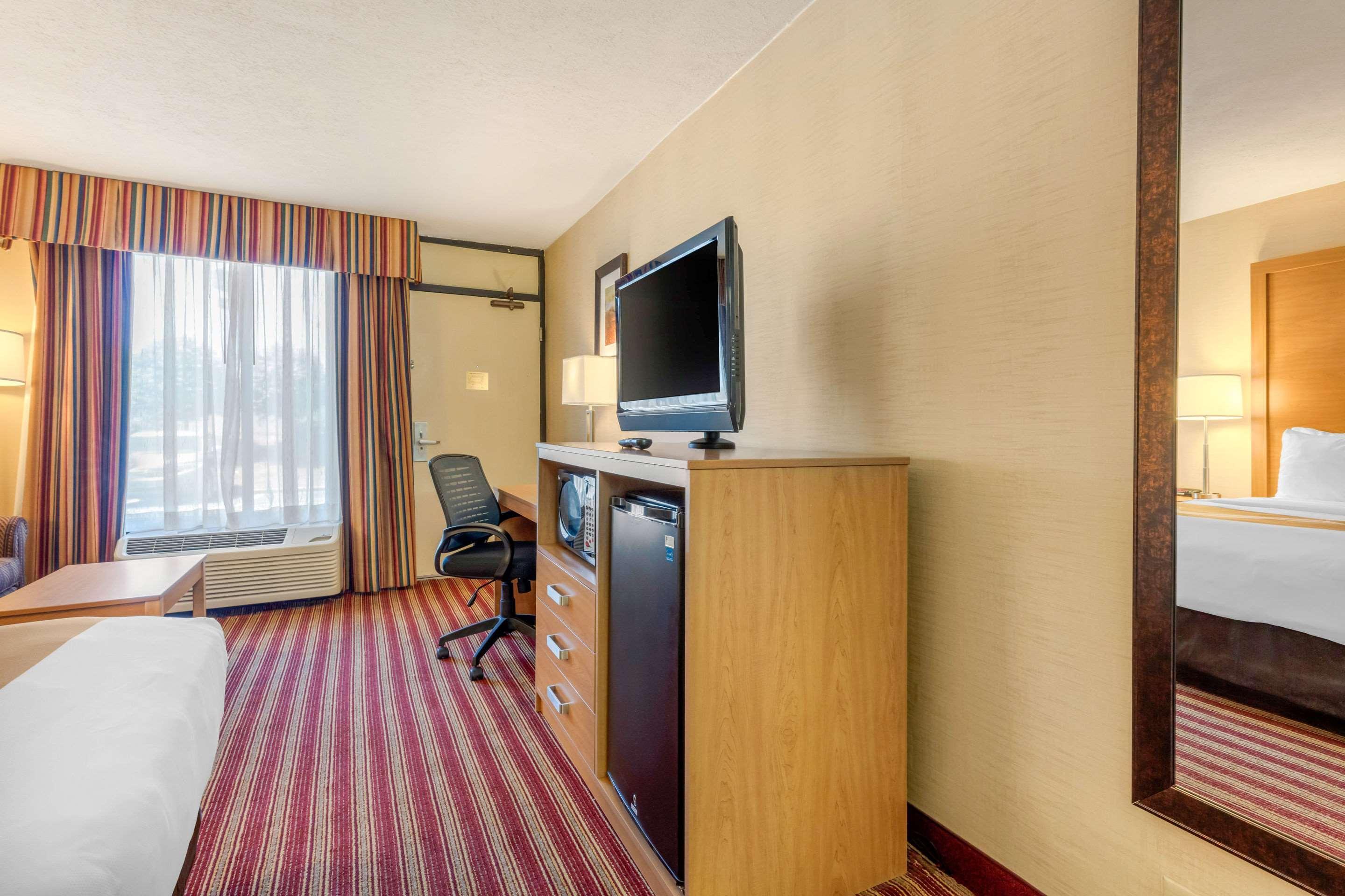 Quality Inn Exit 4 Clarksville Eksteriør billede